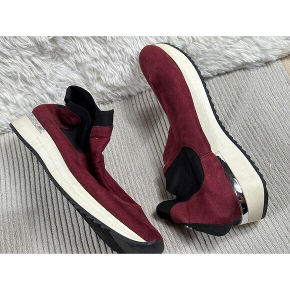 Kenneth Cole Reaction Shoes Womens Size 11 Red Cameron Chelsea Jogger SlipOn - Picture 5 of 8